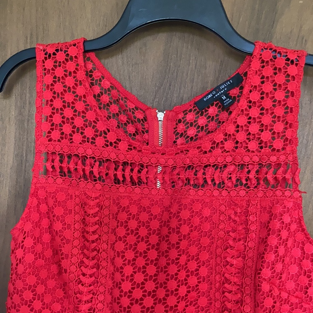 3/$45 Romeo & Juliet couture dress crochet like shell w ruffle detail size M - Picture 6 of 17
